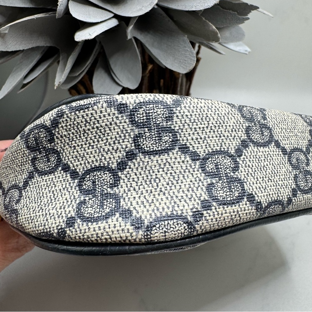 Gucci Cosmetic Pouch Vintage - Picture 8 of 10